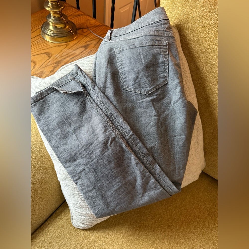 The Limited Gray Denim Skinny Leg Pants/Jeans